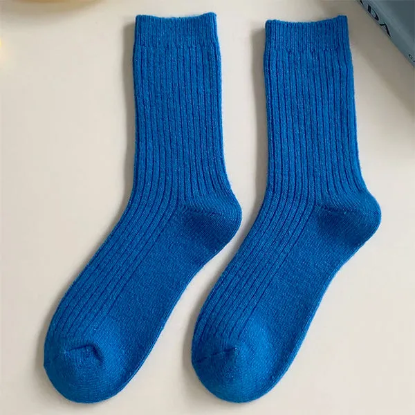 Aesthetic Ribbed Socks