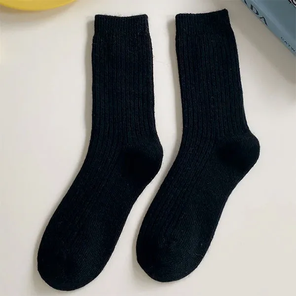 Aesthetic Ribbed Socks