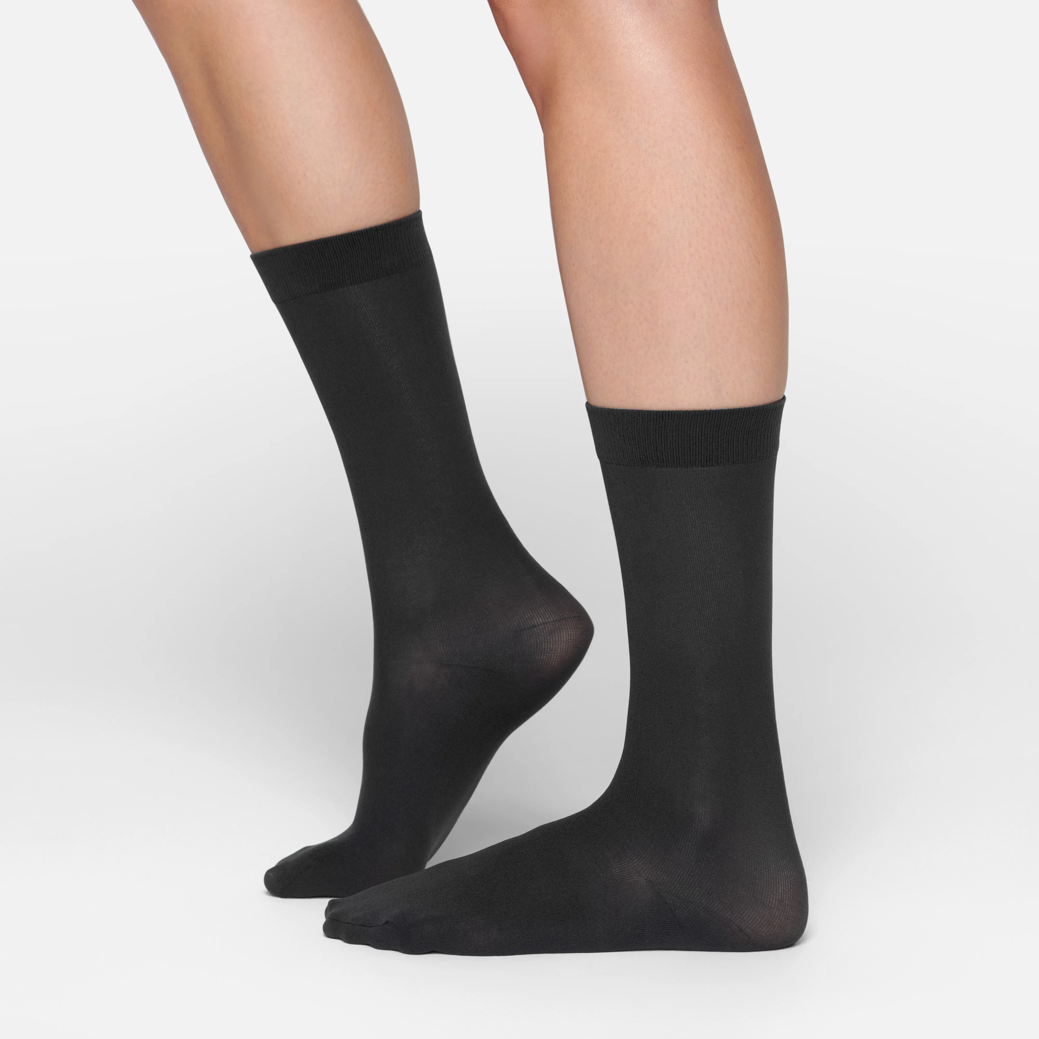 NYLON HOSIERY CREW SOCK | ONYX