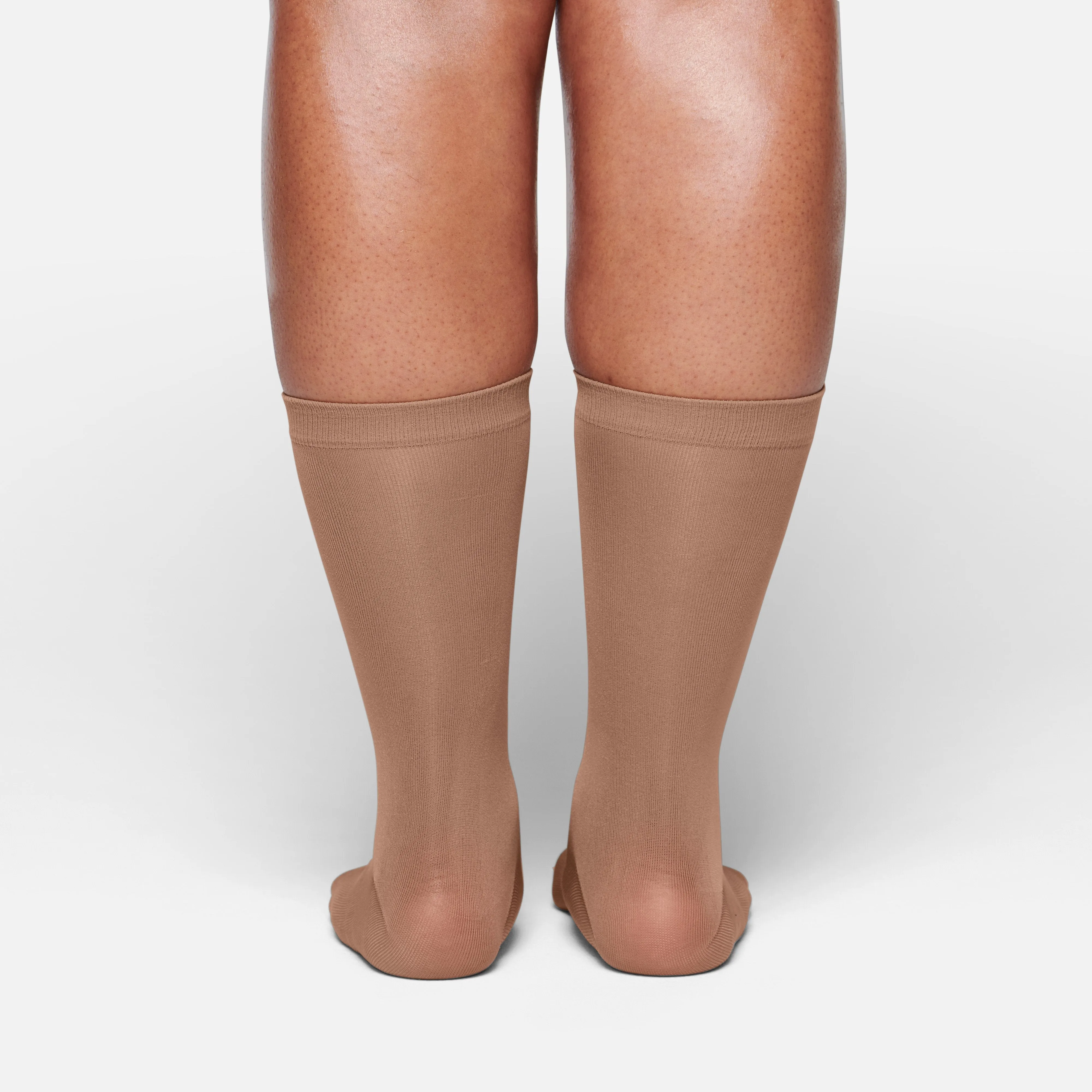 NYLON HOSIERY CREW SOCK | SIENNA