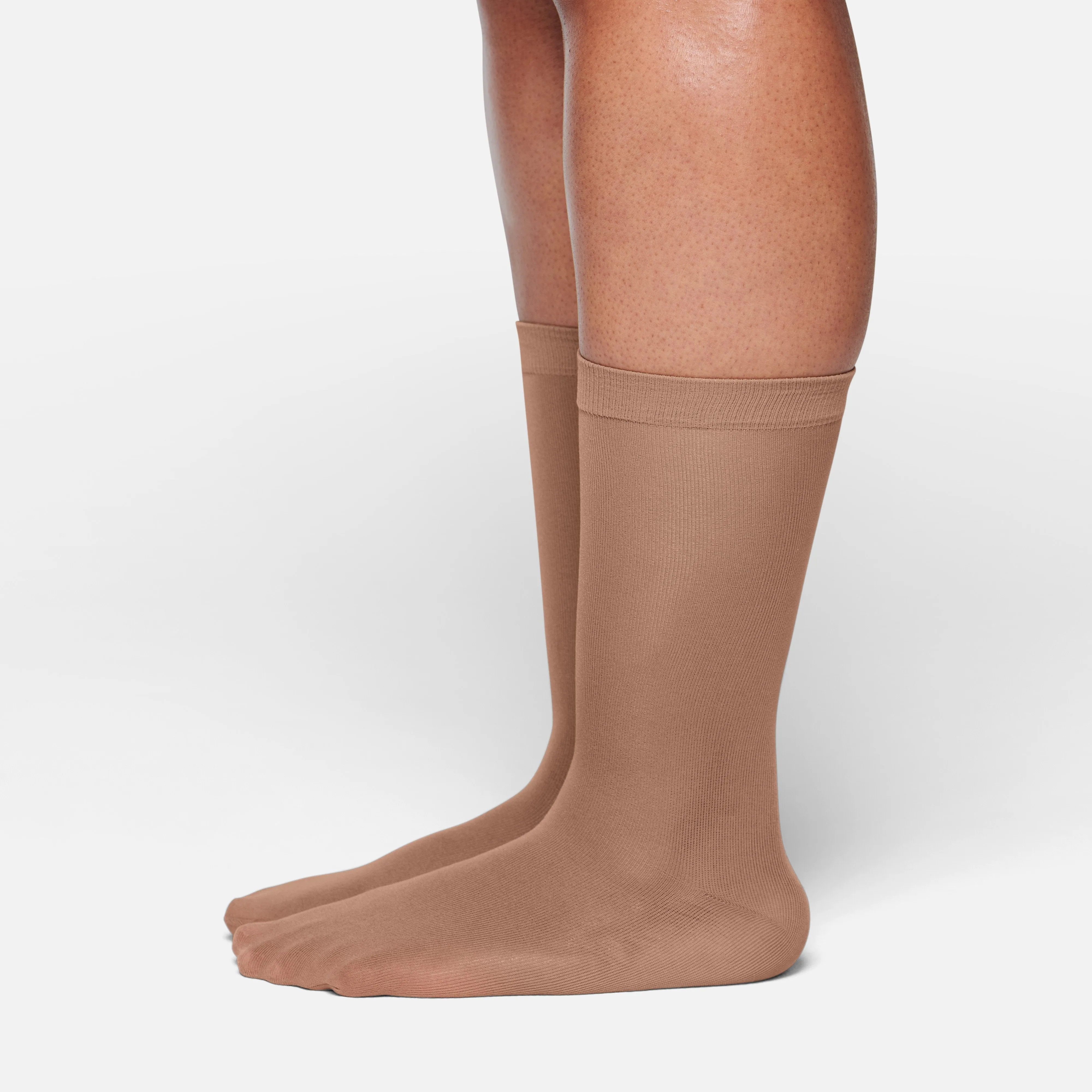 NYLON HOSIERY CREW SOCK | SIENNA